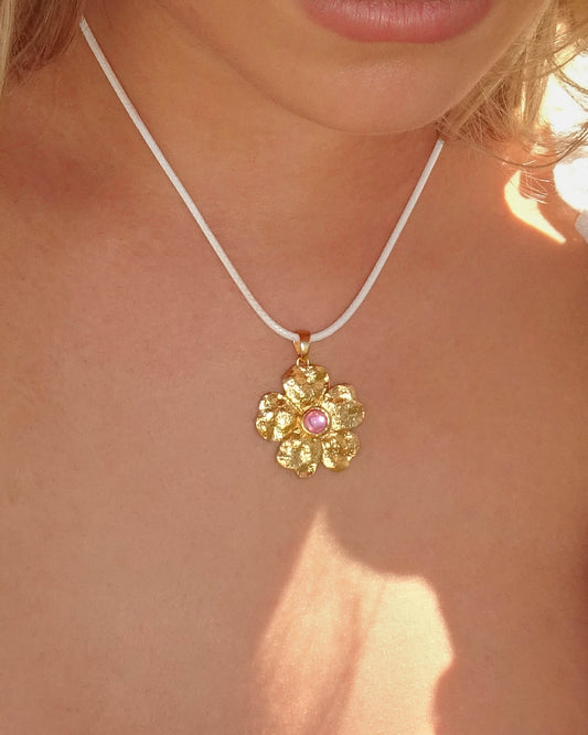 Vida Necklace